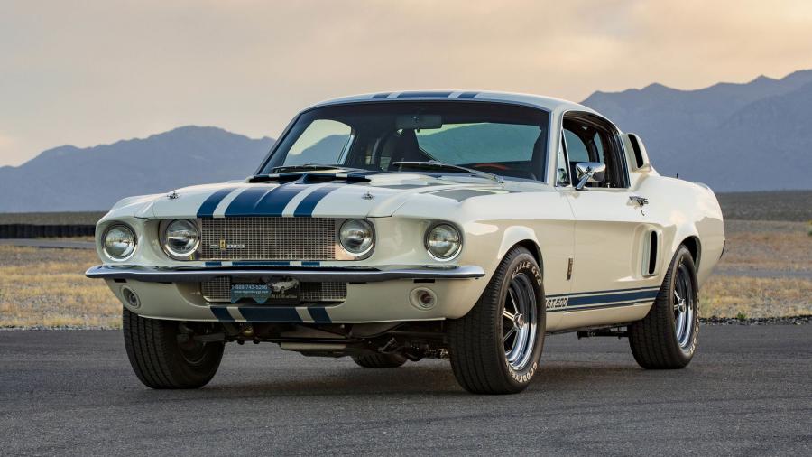  Shelby GT500 Super Snake 1967 года  (фото 1 из 52)